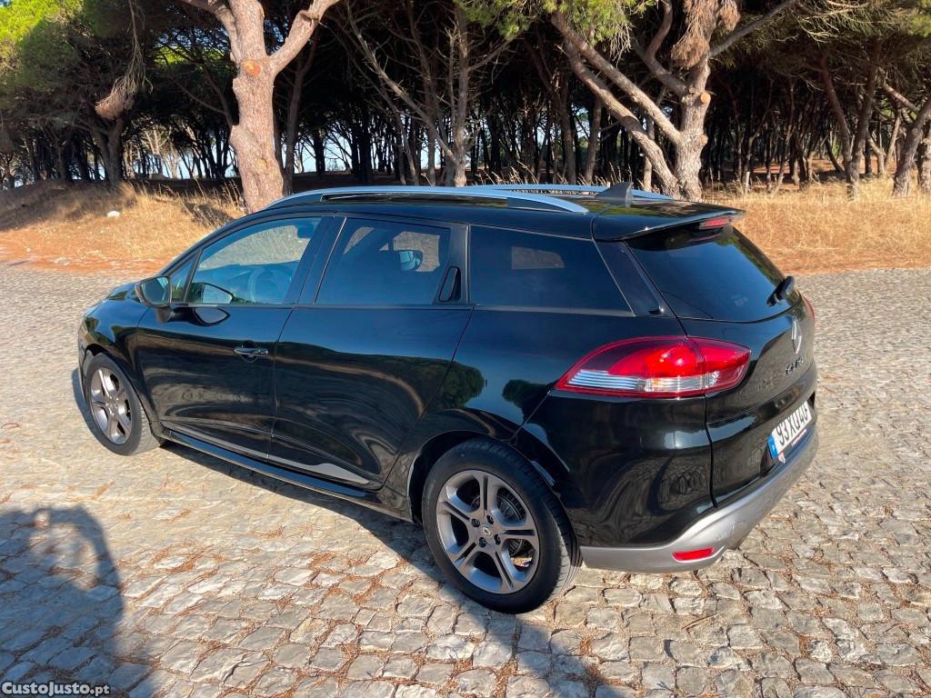 Renault Clio Sport Tourer TCE GT Line NACIONAL - 19 — photo 4