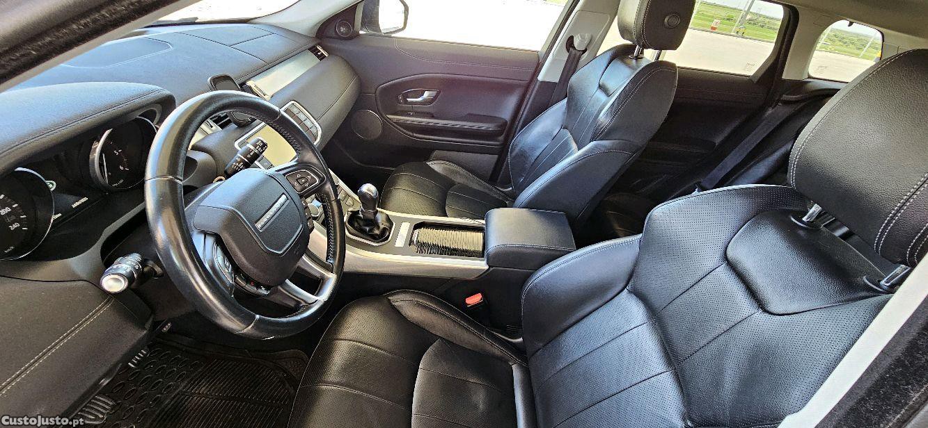 Land Rover Evoque SE Dynamic — fotografia 3