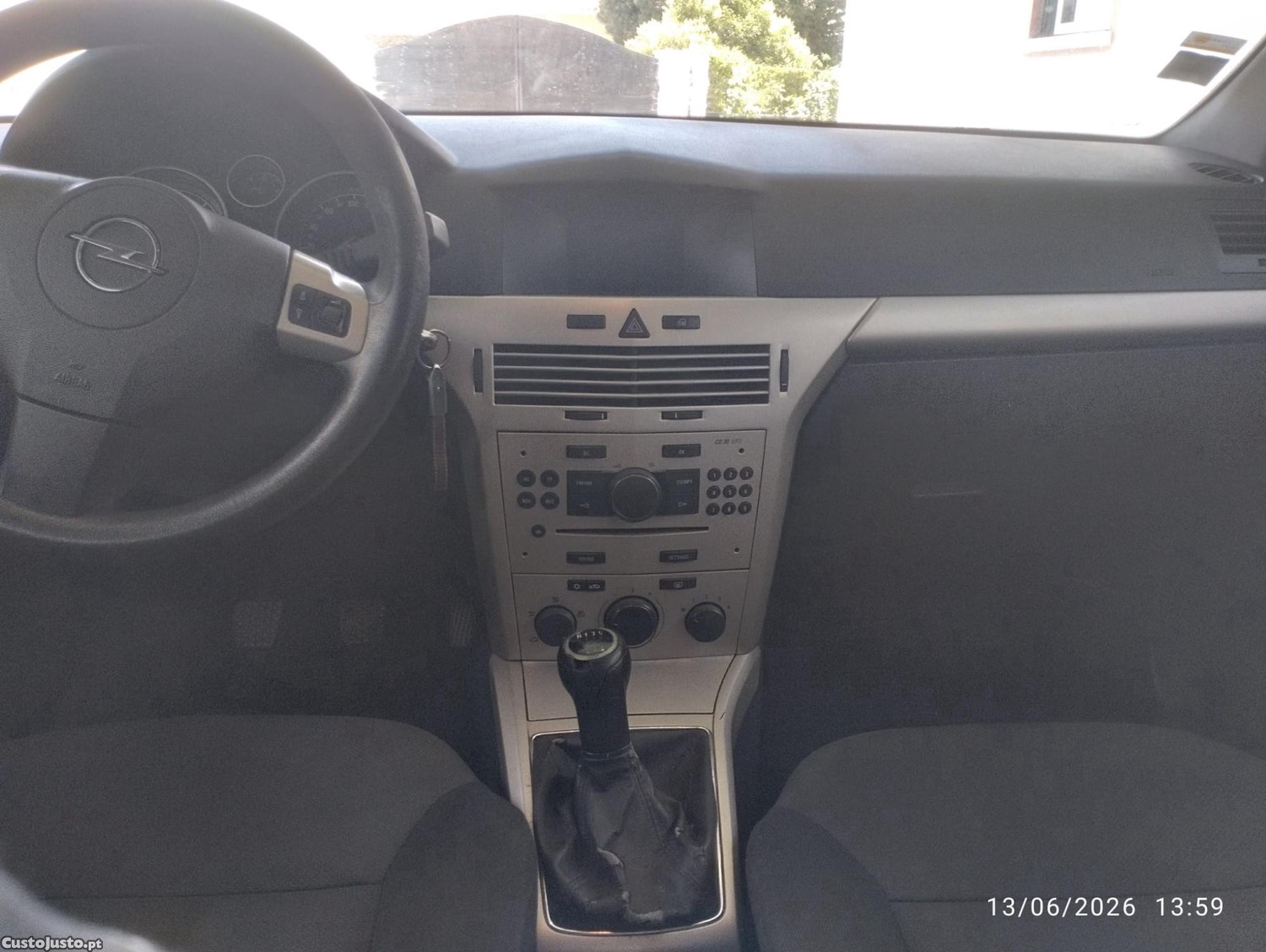 Opel Astra ecoflex cdti — fotografia 4