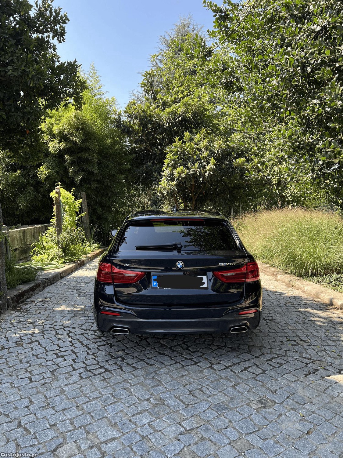 BMW 520 d xDrive Touring Pure M — fotografia 2
