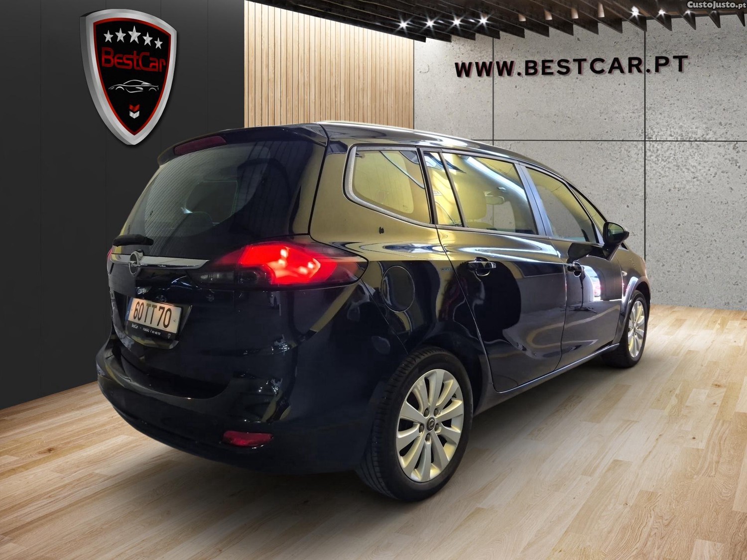 Opel Zafira 1.6 CDTI — fotografia 11