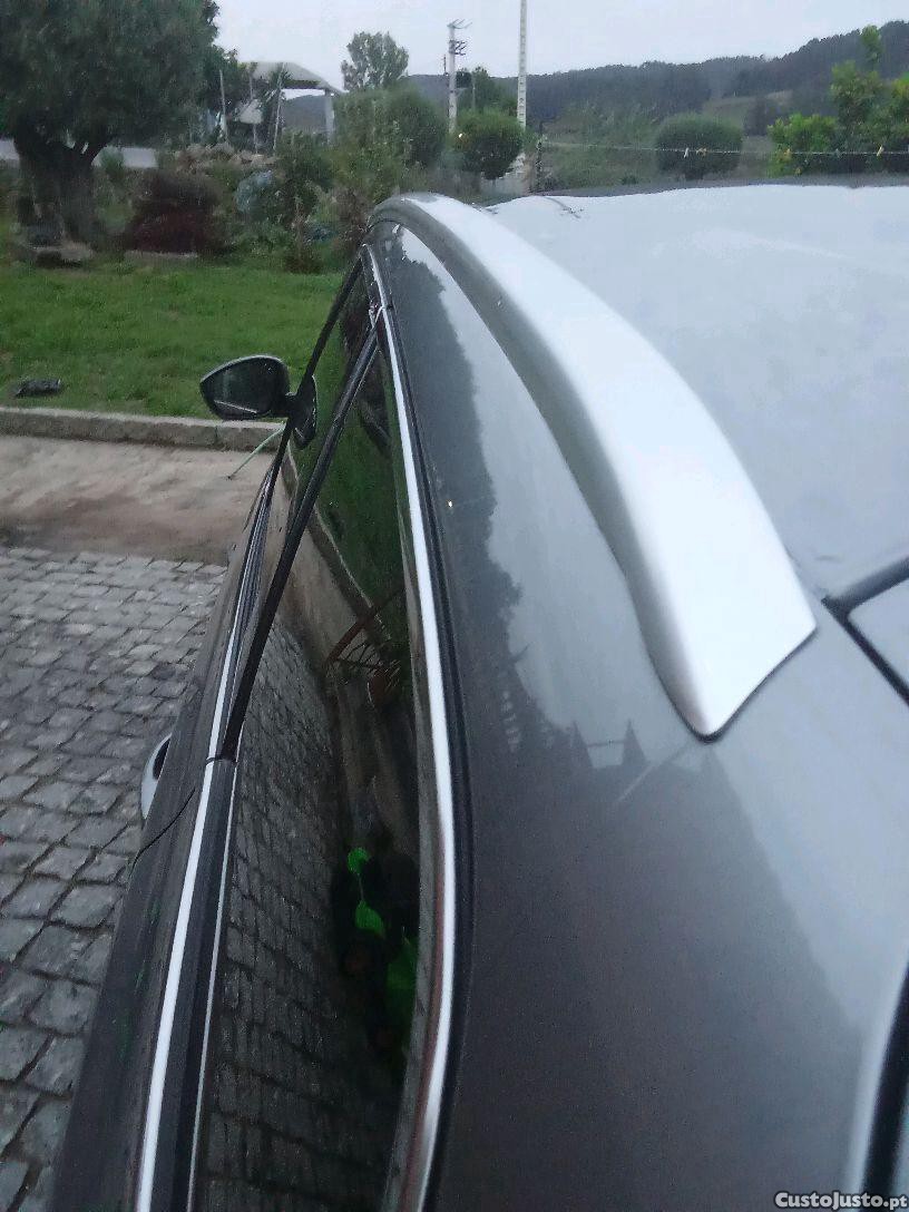 Peugeot 308 1.5 HDI ALLURE — fotografia 6