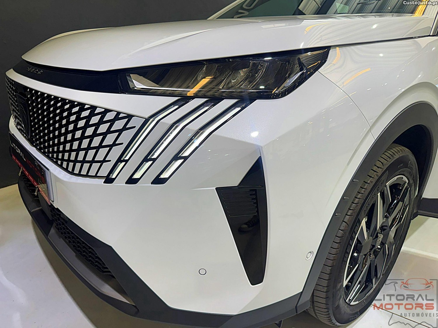 Peugeot 5008 1.2 Hybrid Allure e-DCS6 - 26 — photo 5