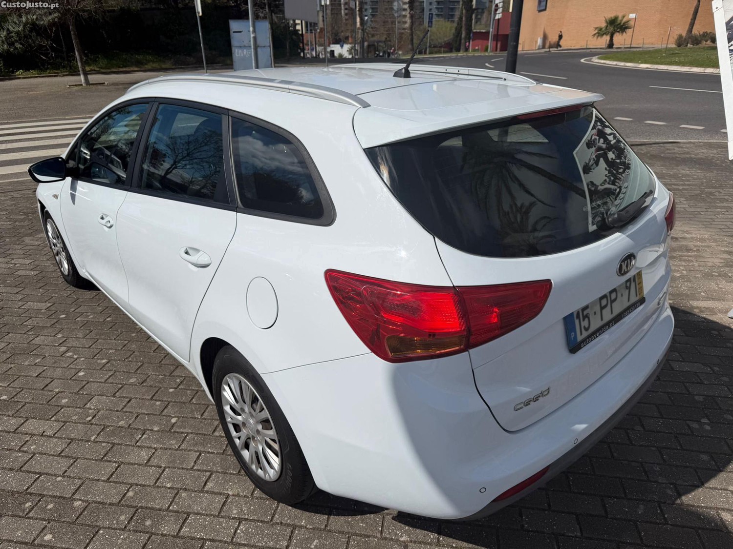 Kia Ceed Sw 1.4 Cdri — photo 3