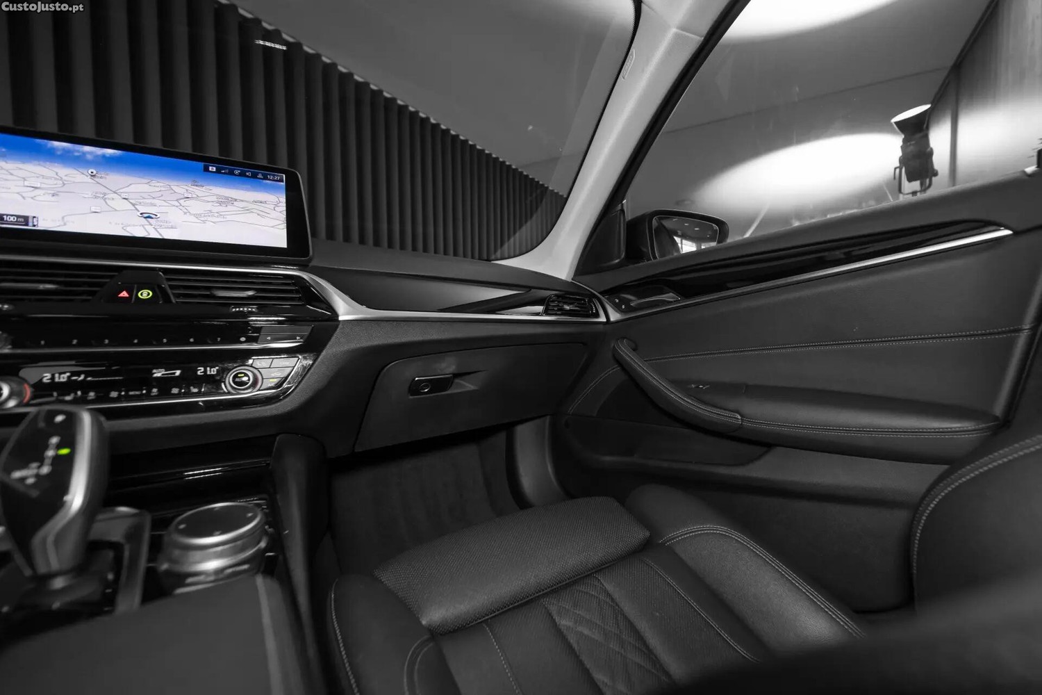 BMW 520 e Pack M — fotografia 13