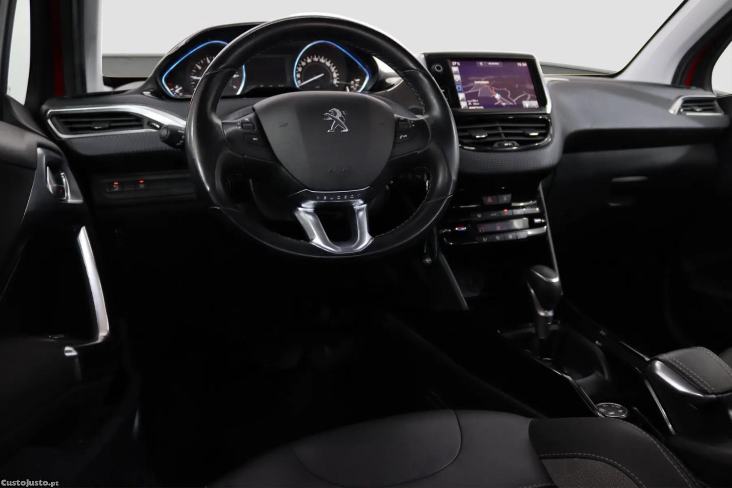 Peugeot 2008 1.2 PureTech Crossway EAT6 — photo 5