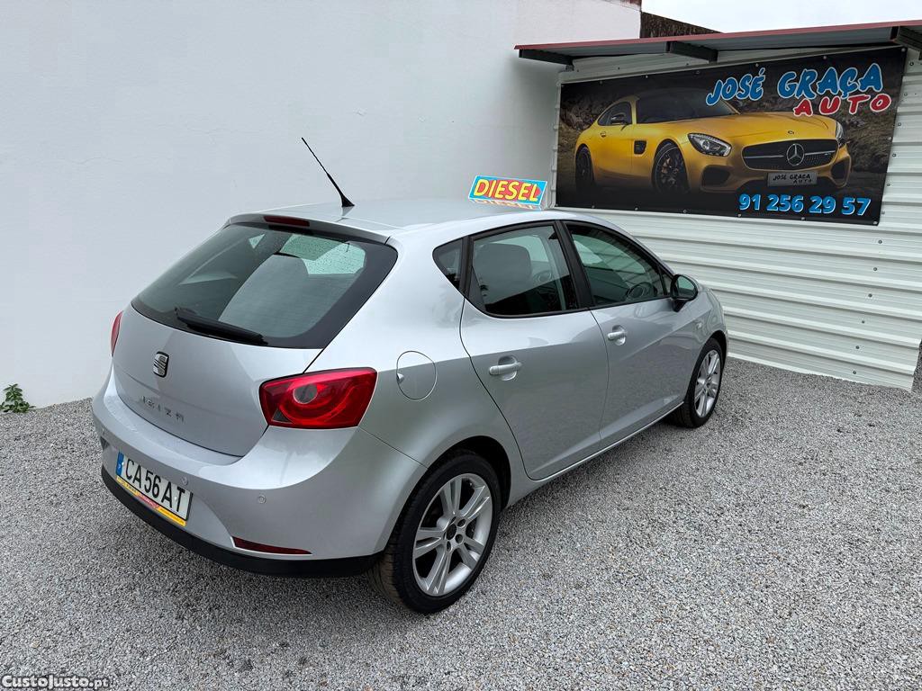 Seat Ibiza 1.2Tdi 75cv 190.000km 07/2012 - 12 foto 3