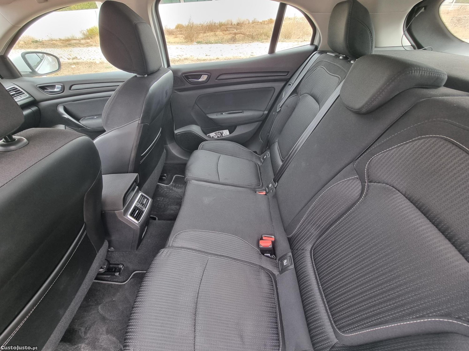 Renault Mégane zen - 17 — photo 4