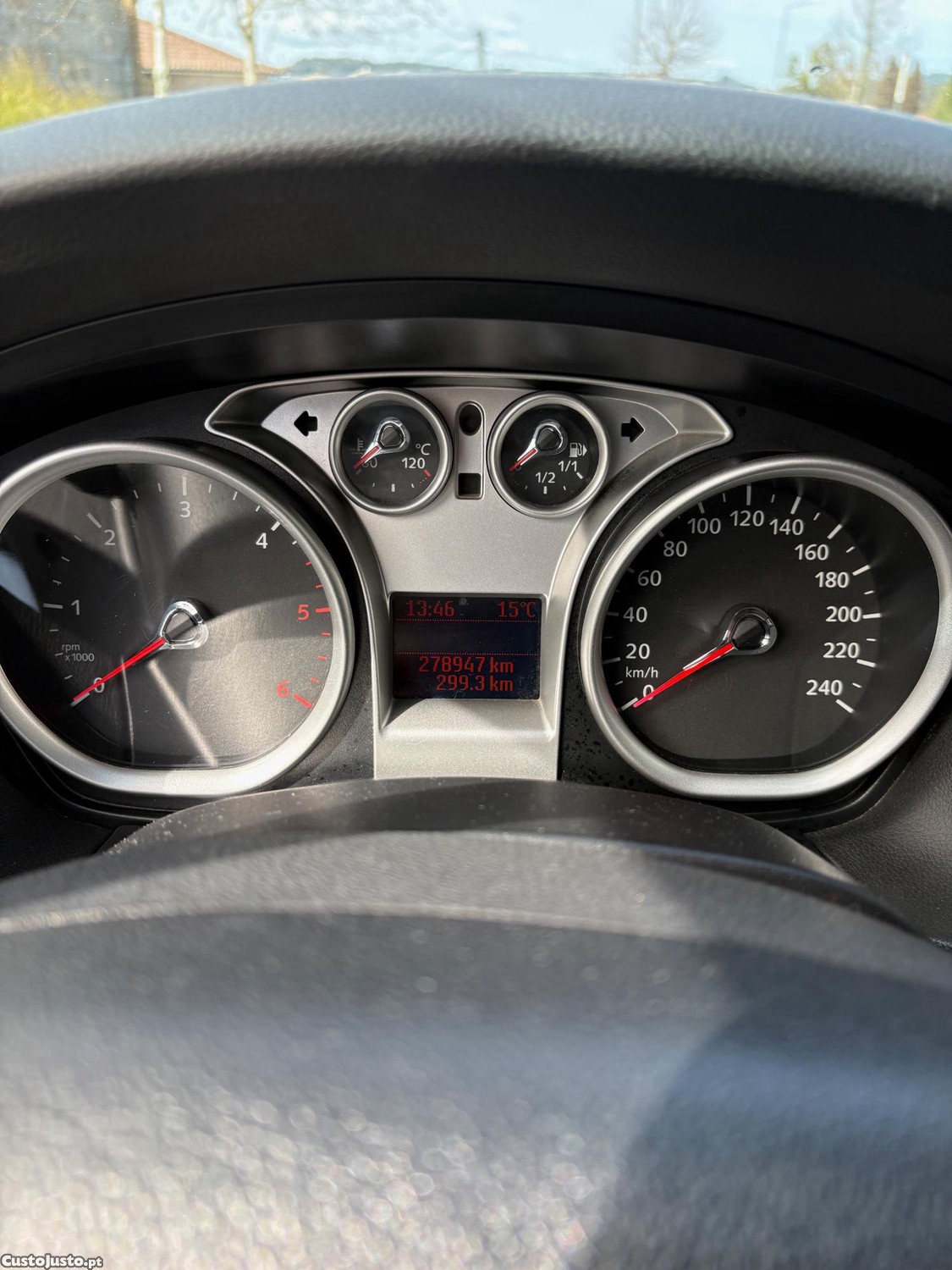 Ford Focus Titanium 1.6Tdci 110cv — fotografia 7