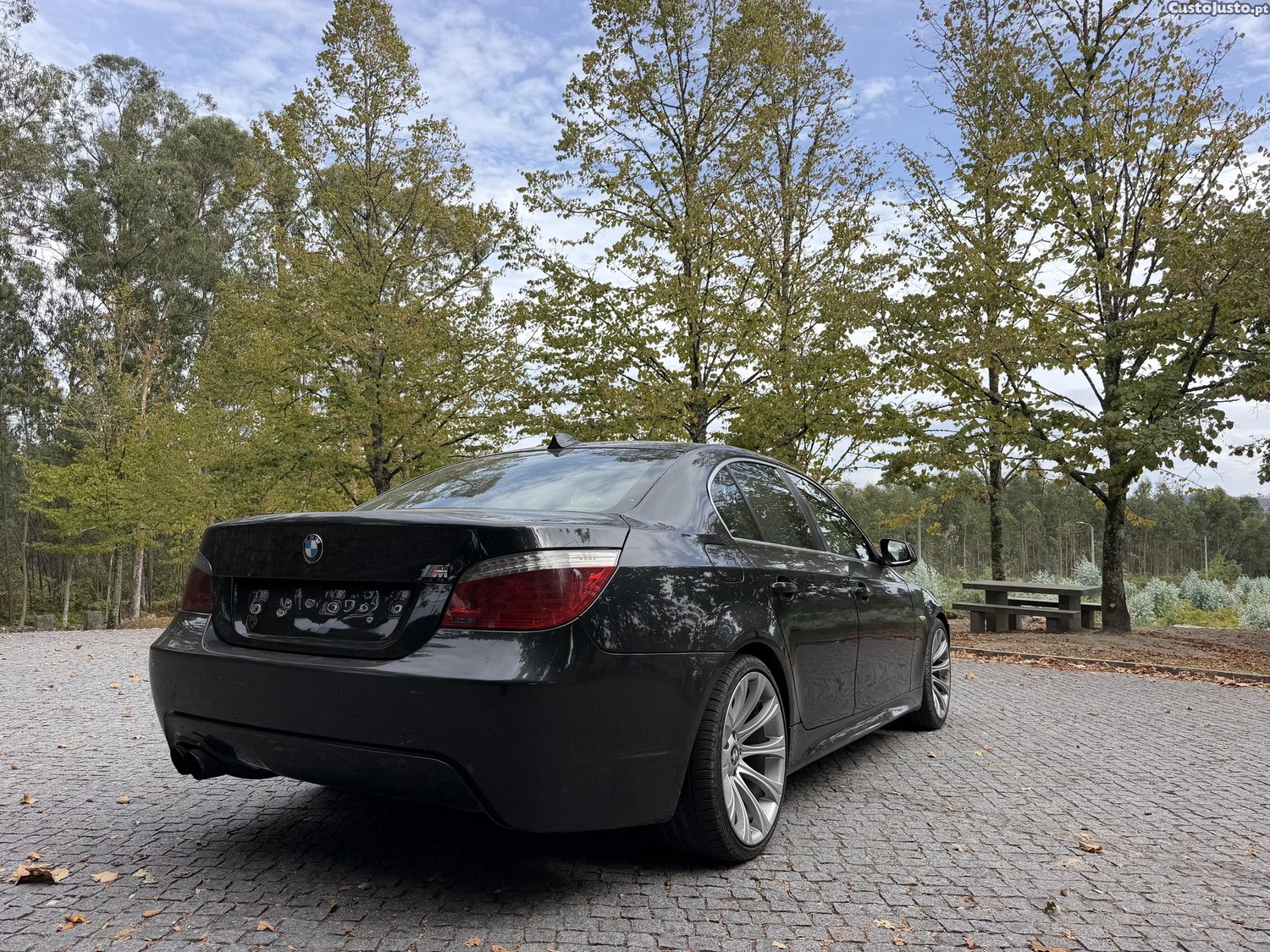 BMW 520 E60 — photo 5