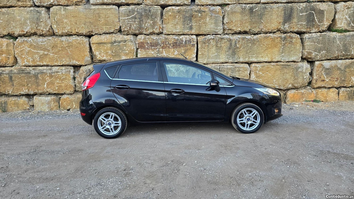 Ford Fiesta 1.5 TDCI — photo 4