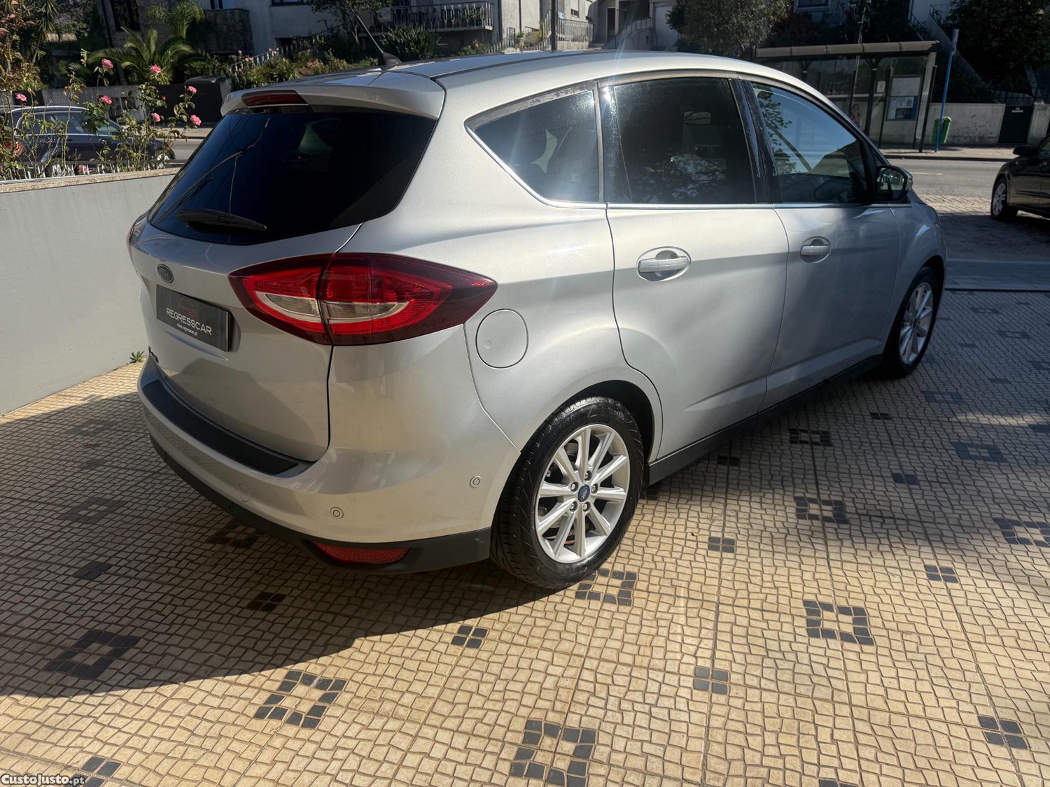 Ford C-Max 1.5 TDCI Titanium — photo 2