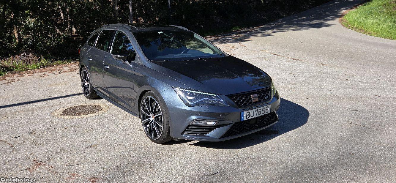 SEAT Leon ST 300 4drive — fotografia 3
