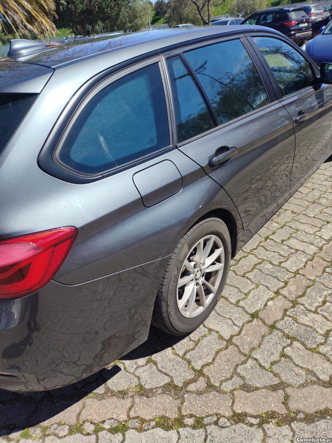 BMW 320 Efficient Dynamics - 16 foto 2