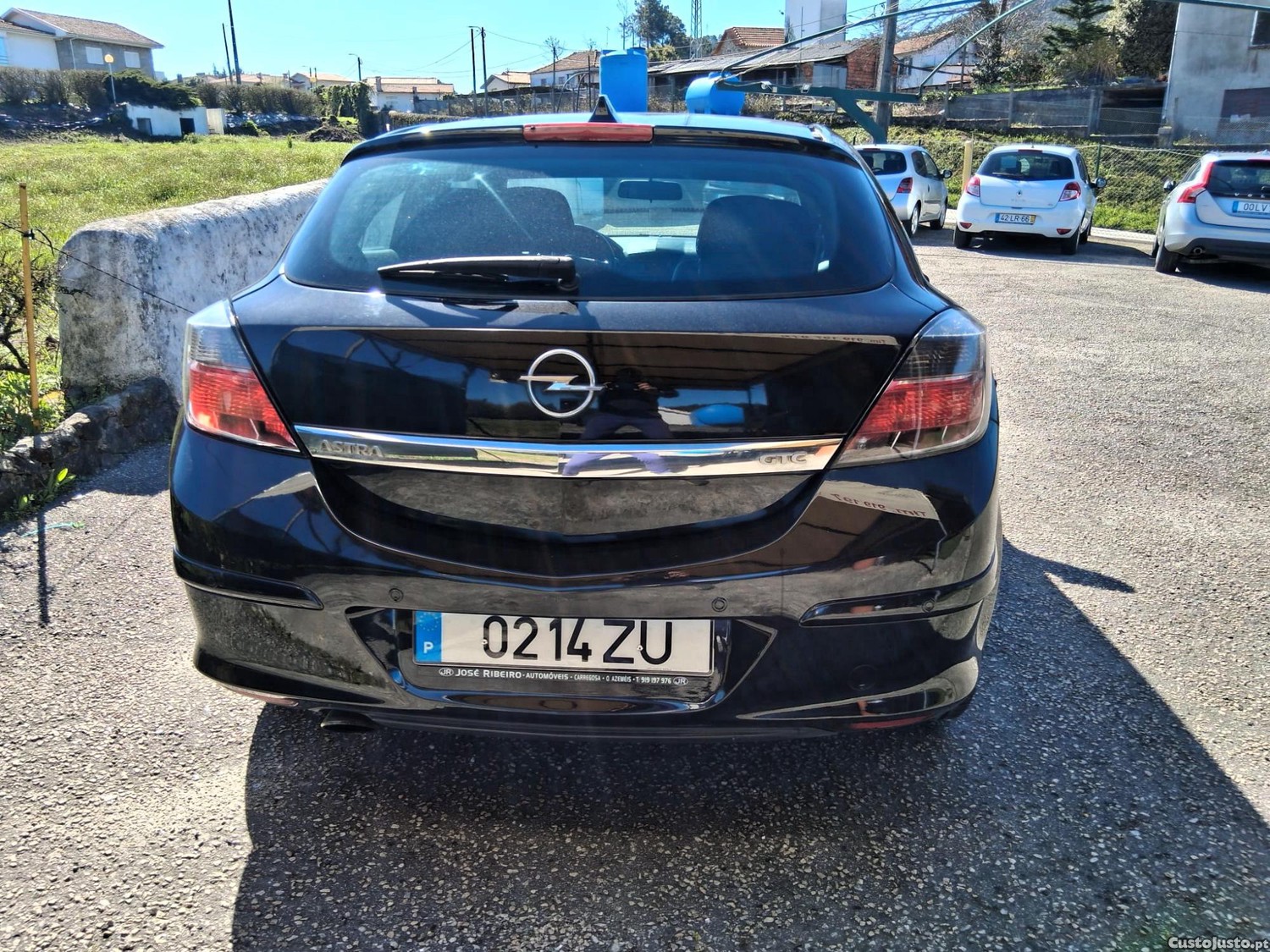 Opel Astra Gtc — photo 4