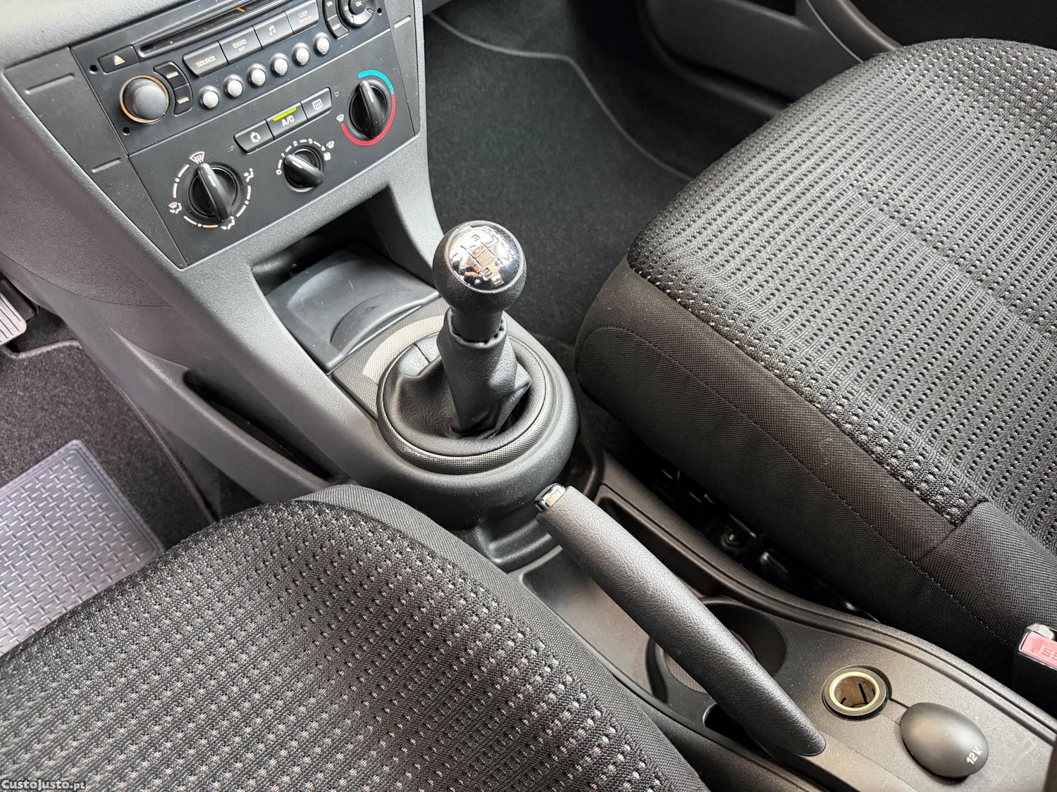 Citroën C4 1.6 HDi SX 110cv-UM PROPRIETÁRIO! Muito bem estimado! — fotografia 5