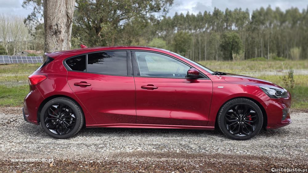 Ford Focus 1.5 TDCi ECOBlue ST- — photo 4