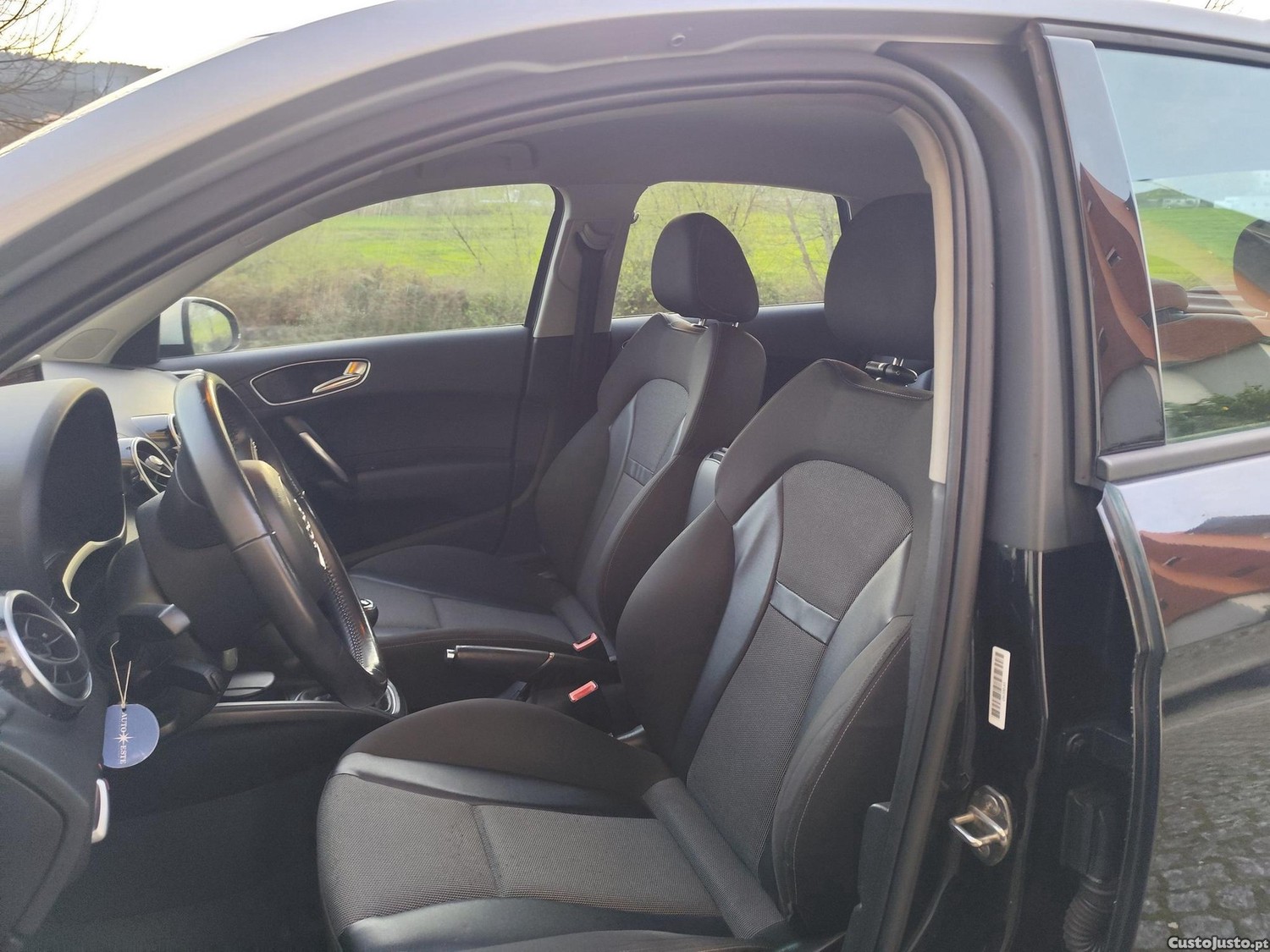 Audi A1 Sportback 1.6 TDi Sport — fotografia 3