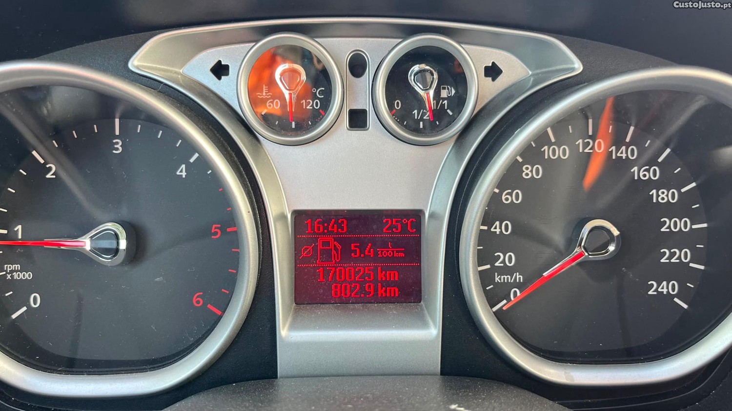 Ford Focus 1.6 TDCi Trend — fotografia 7