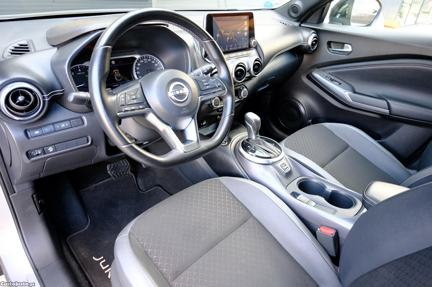 Nissan Juke 1.0 DIG-T N-Connecta NAV. DCT — fotografia 19