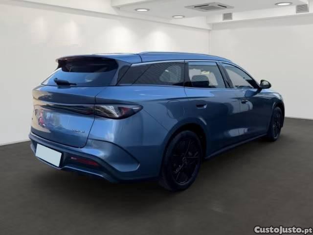 BYD Seal PHEV Touring DM-i - 25 foto 4