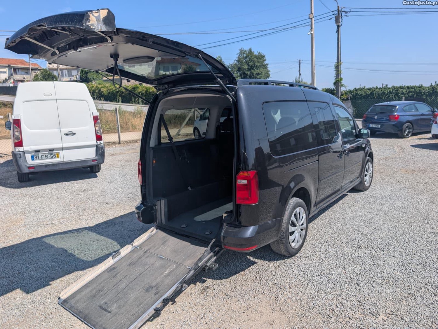 VW Caddy Mobilidade Reduzida com licença de TCC - 23 — photo 3