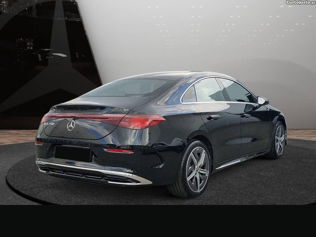 Mercedes-Benz CLA 250+ EQ AMG Line - 25 foto 2