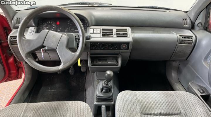 Renault Clio 5 portas 1.2 gasolina RT — fotografia 10