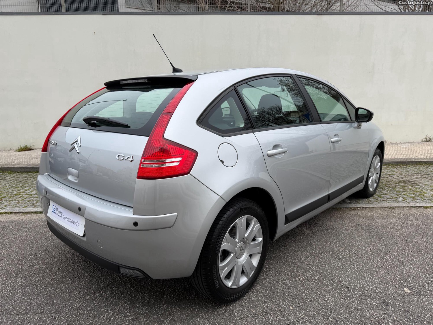 Citroën C4 1.6 HDi SX 110cv-UM PROPRIETÁRIO! Muito bem estimado! — fotografia 13