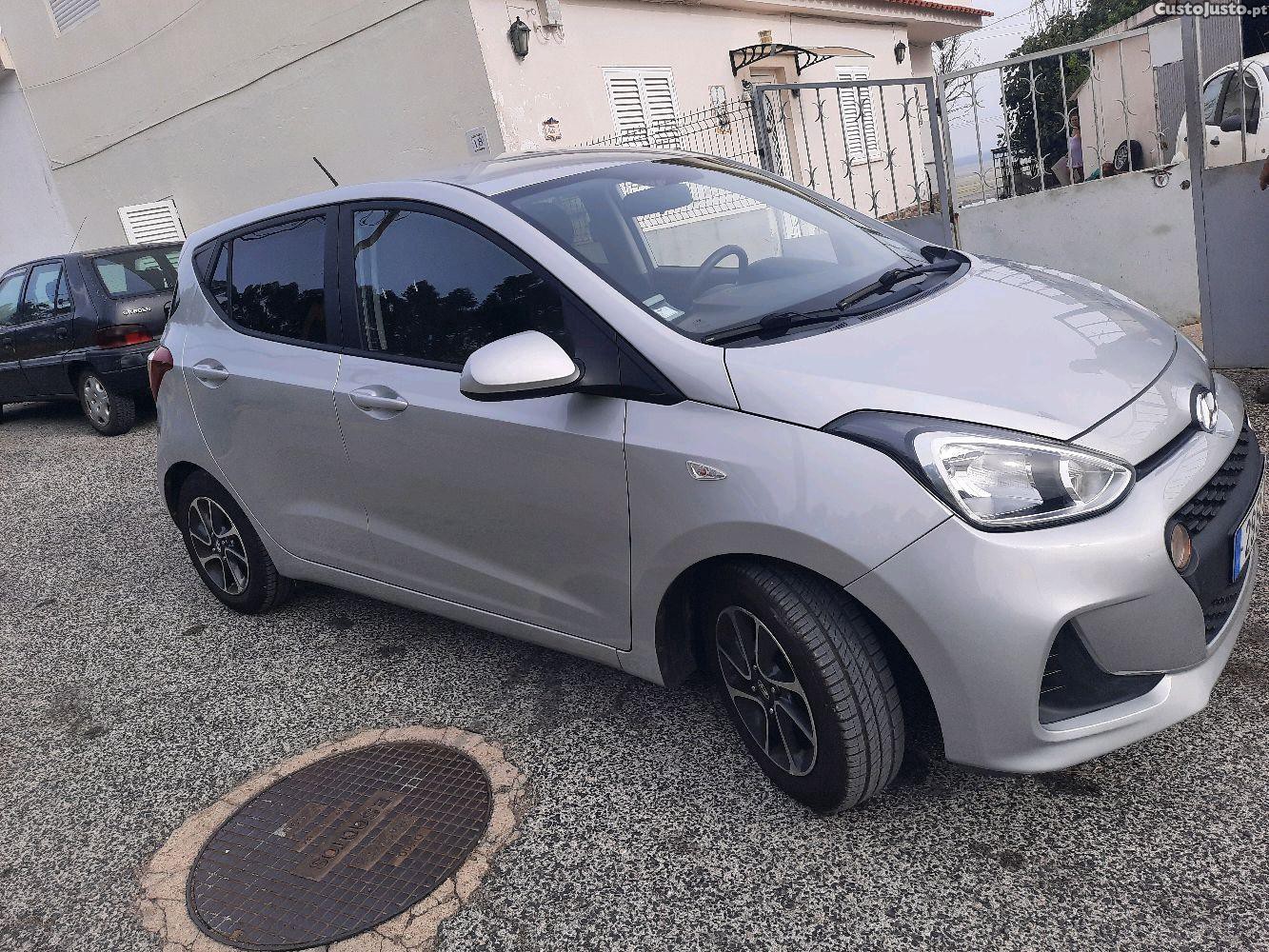 Hyundai i10 1.0 - 17 foto 4