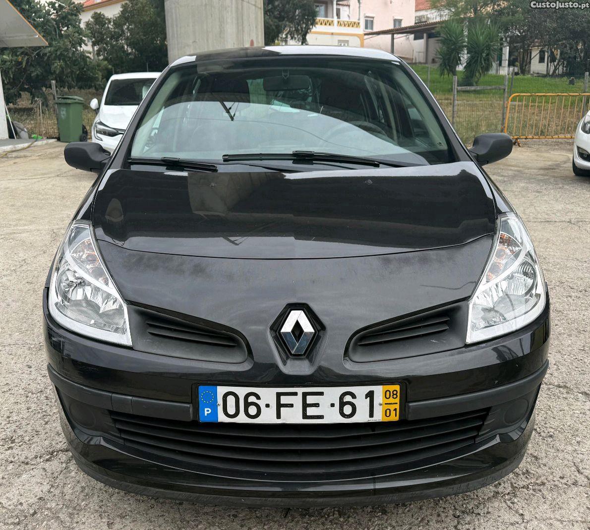 Renault Clio 1.5 dci - 08 foto 4