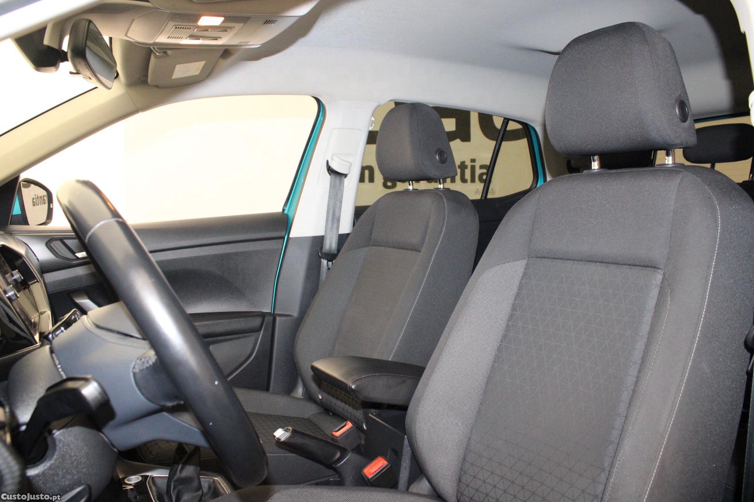Volkswagen T-Cross 1.0 TSI LIFE — fotografia 10