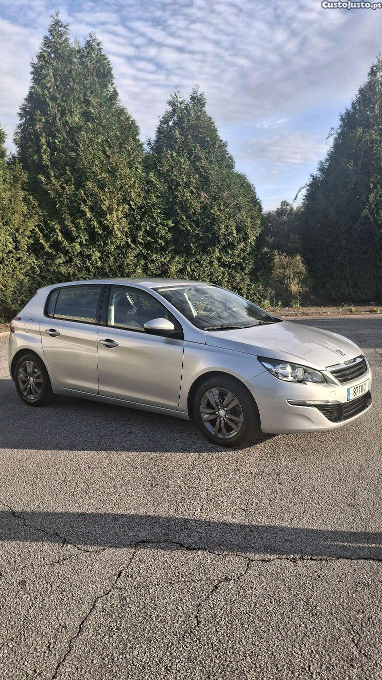 Peugeot 308 carro — photo 2