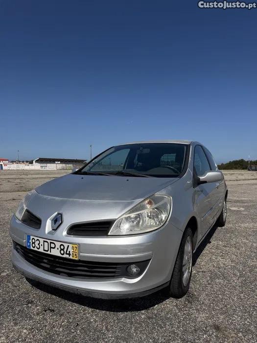 Renault Clio — fotografia 6