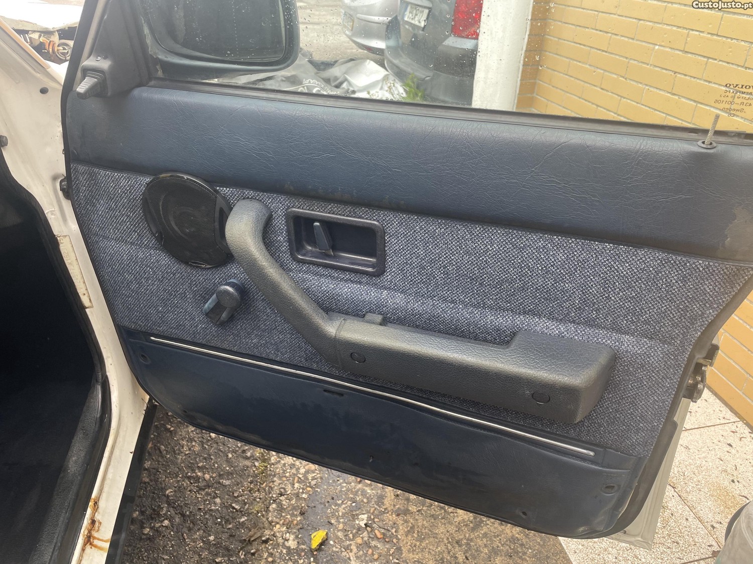 Volvo 240 Diesel Van — photo 5