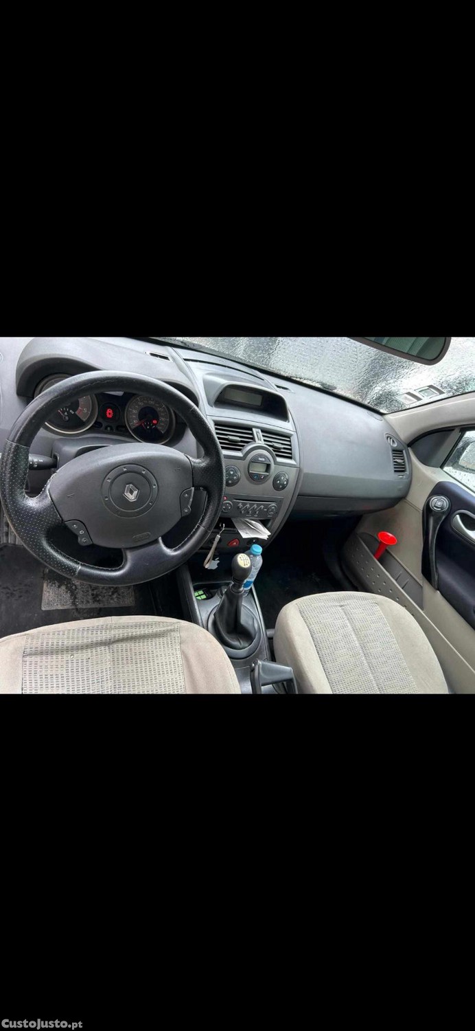 Renault Mégane 2 - 08 foto 4