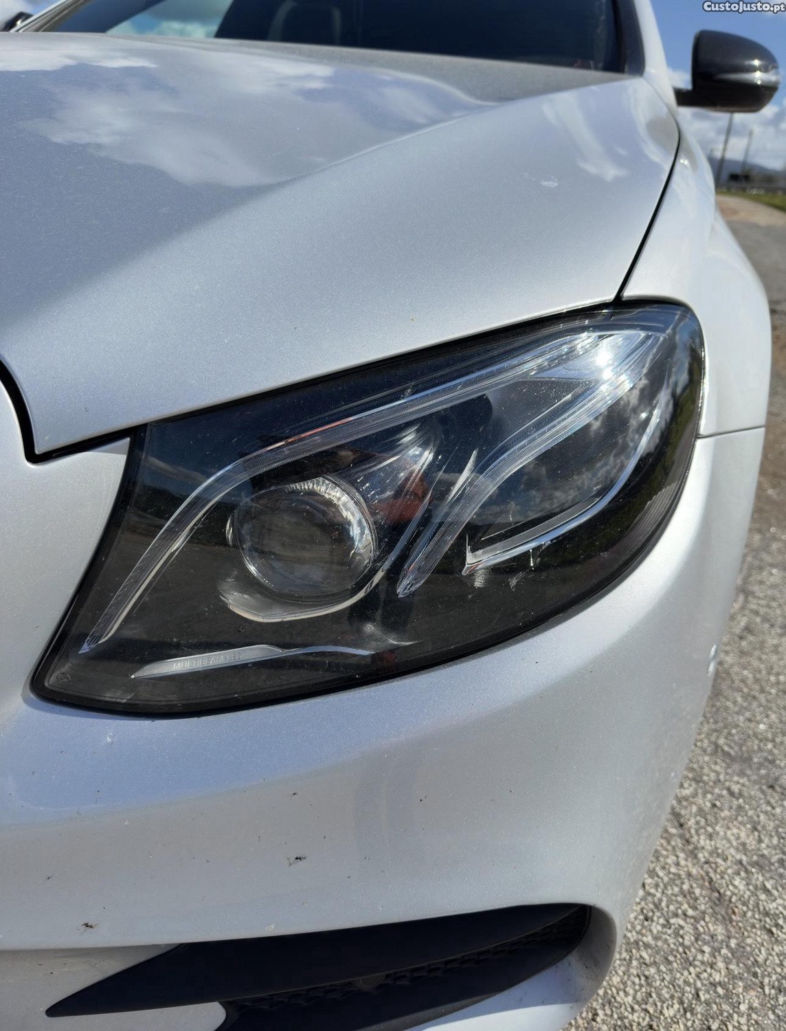 Mercedes-Benz E 220 AMG - 17 — photo 5
