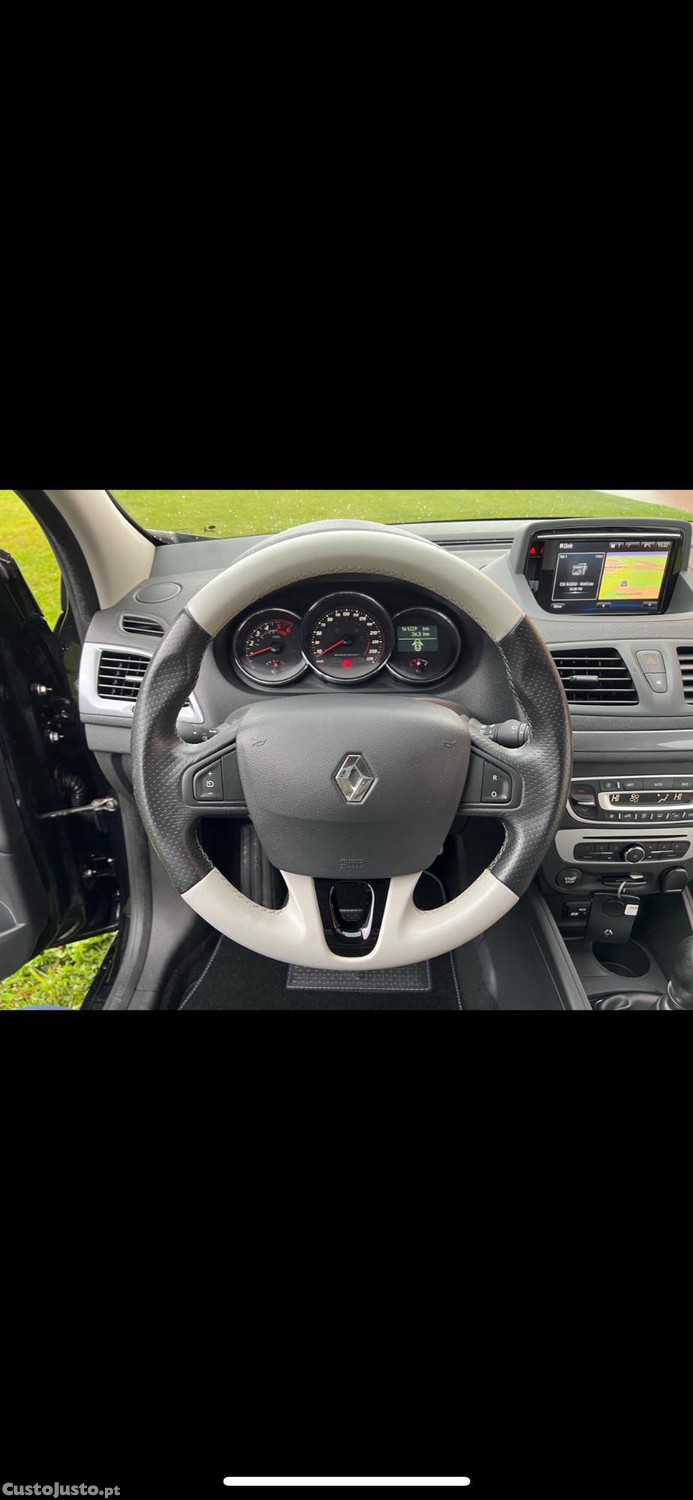 Renault Mégane COUPE 1.6 dci 130 cv GT LINE /BOSE — fotografia 6