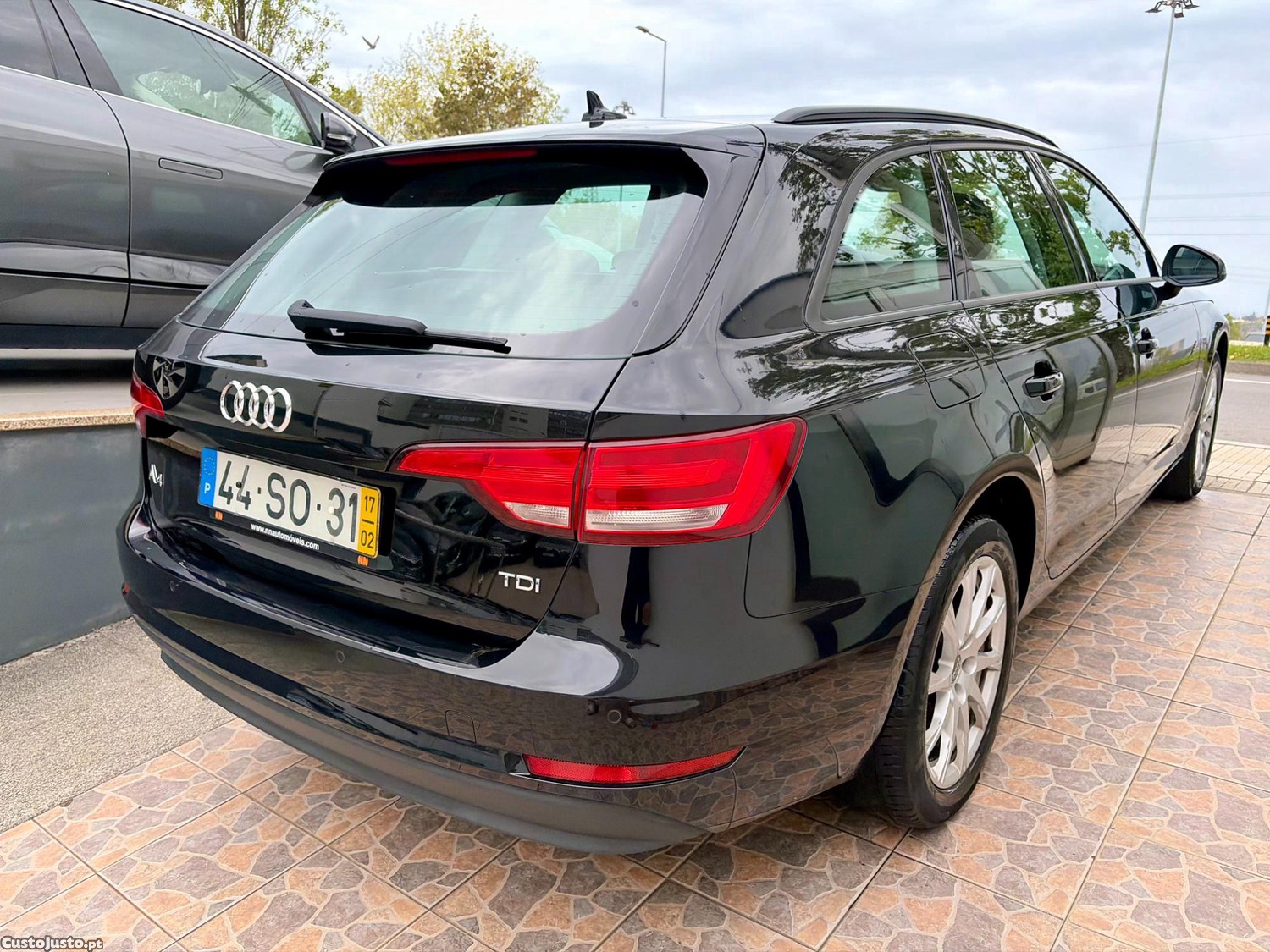 Audi A4 AVANT 2.0 TDI SPORT S-TRONIC NACIONAL 1 ÚNICO DONO 150 CV - 17 — photo 2