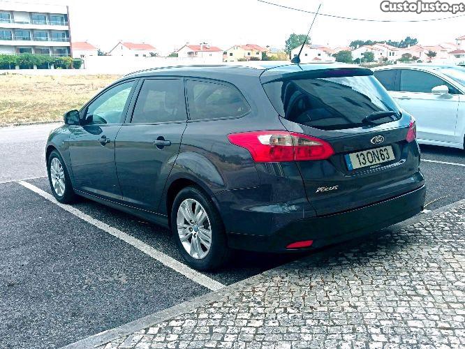 Ford Focus 1.6tdci sw titanium inrrepreensivel - 15 foto 2