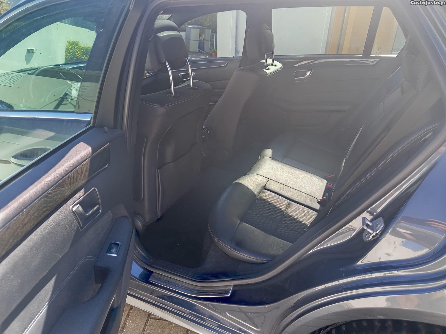 Mercedes-Benz E 250 Bluetech 4Matic - 15 foto 5