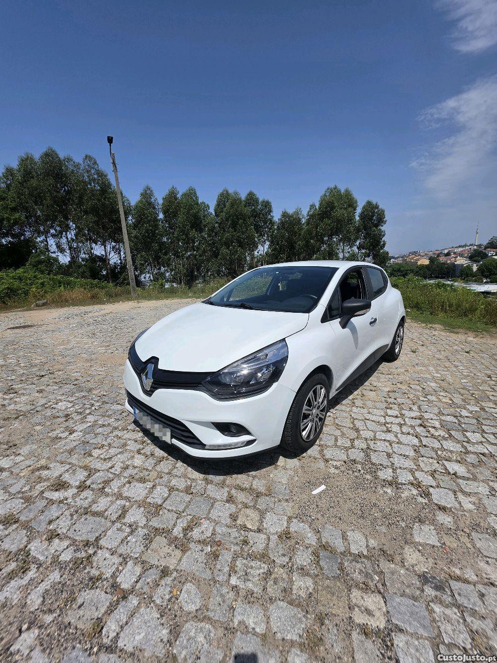 Renault Clio 1.5dci económico 2017 — fotografia 5