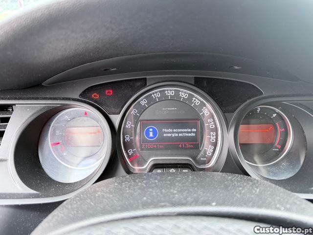 Citroën C5 2.0 HDI Executive — fotografia 5
