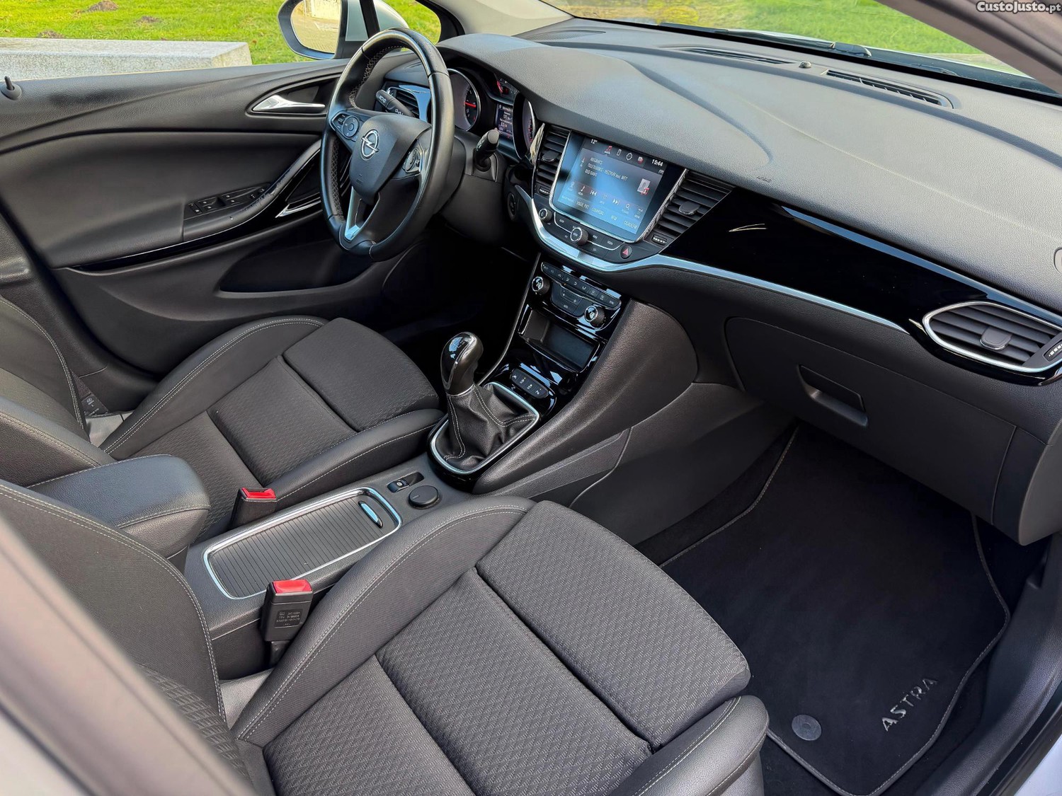 Opel Astra +1.0 Innovation S/S — fotografia 5