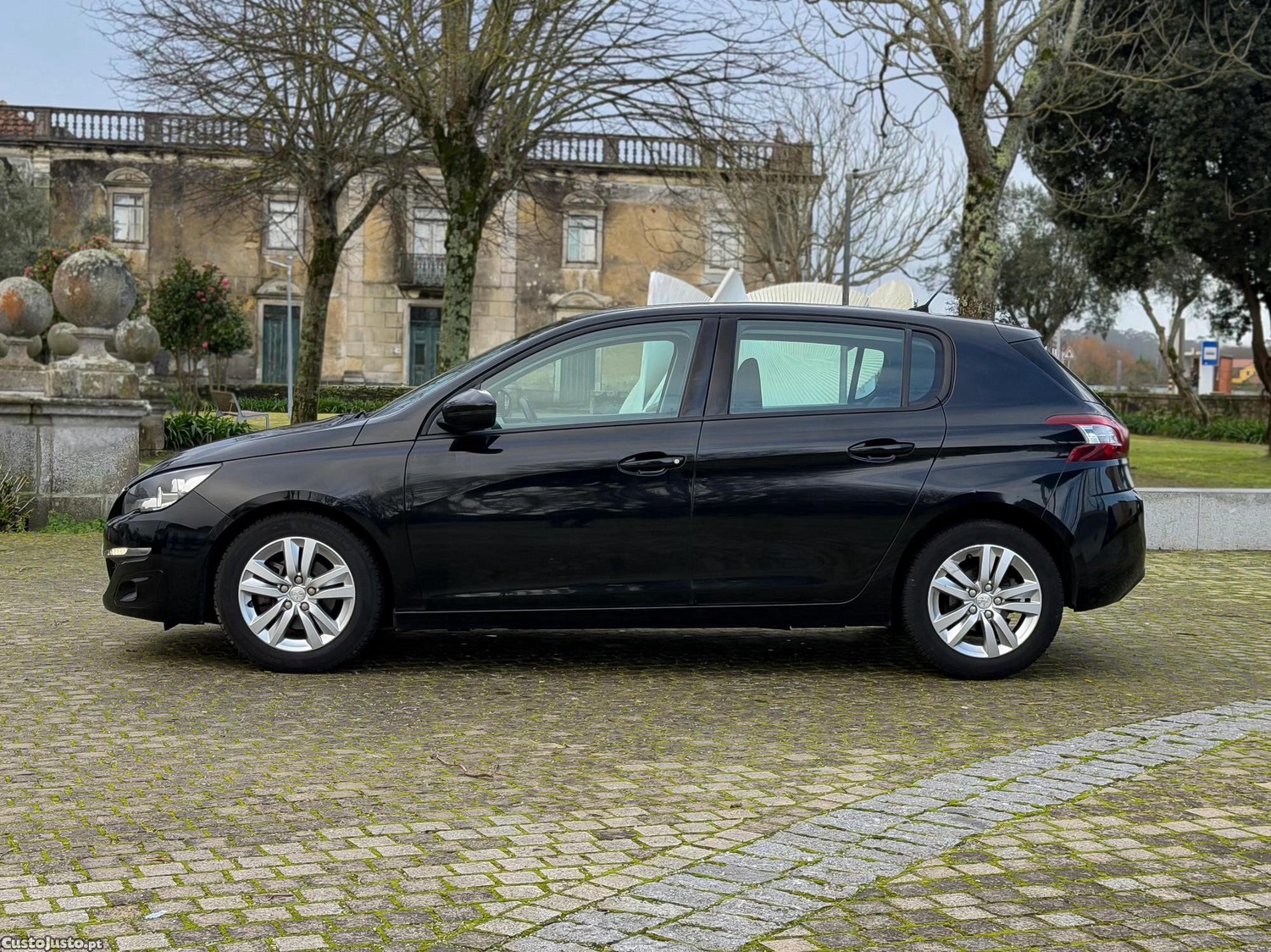 Peugeot 308 1.6 BlueHDi — fotografia 7