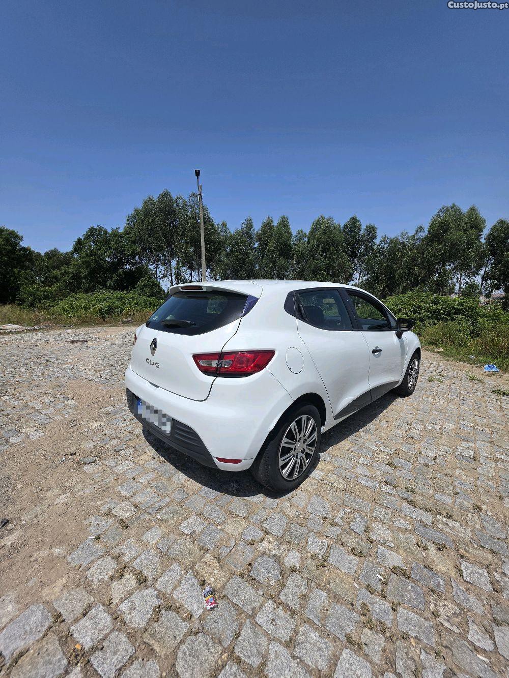 Renault Clio 1.5dci económico 2017 — fotografia 4