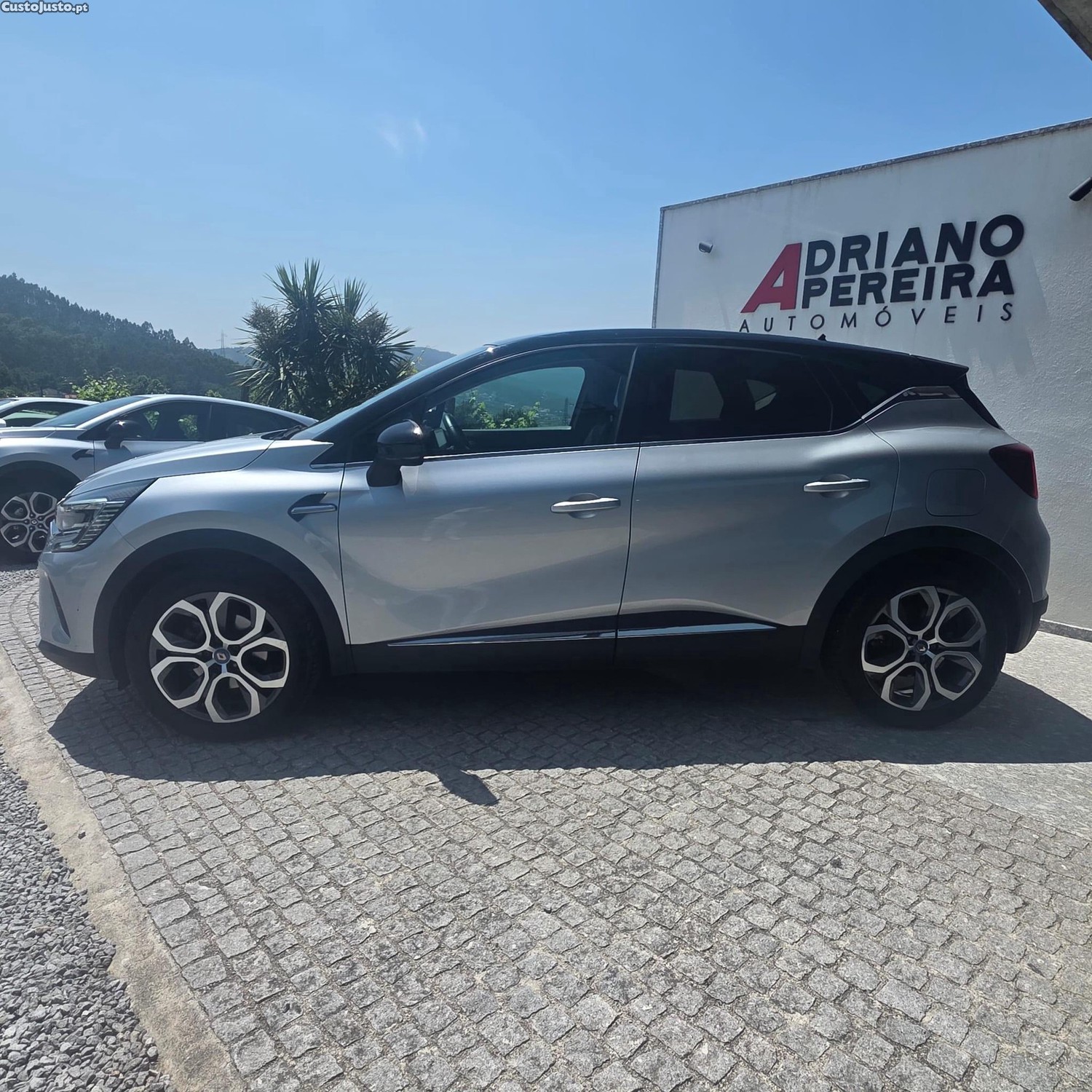 Renault Captur 1.6 E-Tech Plug-In Exclusive — fotografia 15