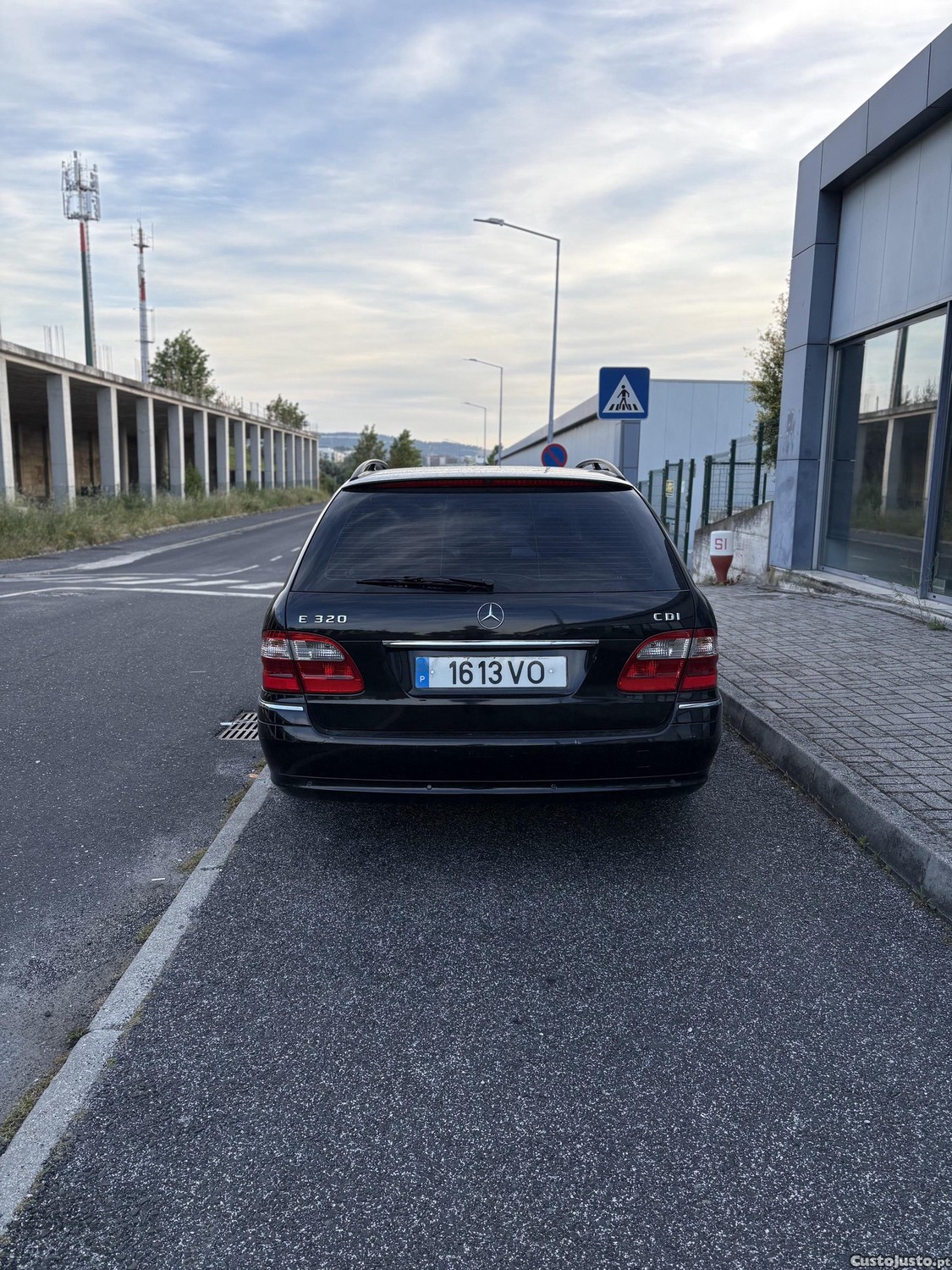 Mercedes-Benz E 320 Avantgard — fotografia 5