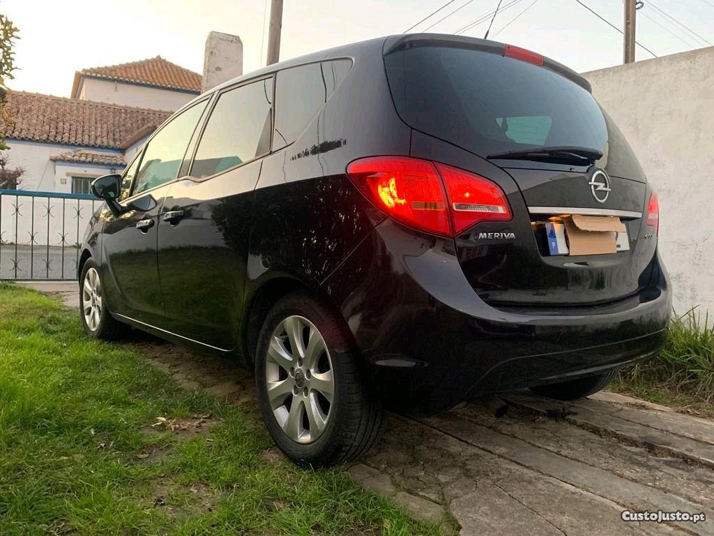 Opel Meriva Cosmo — photo 3