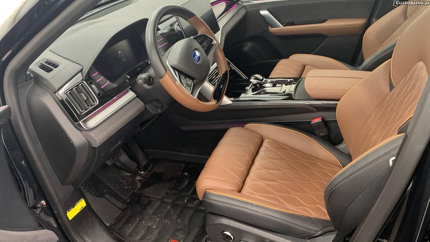 BYD Tang AWD Flagship - 23 foto 4